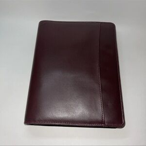 Dayrunner Planner 3 Ring 8x10 Classic Edition Madrid 114-60Burgundy Zip Around
